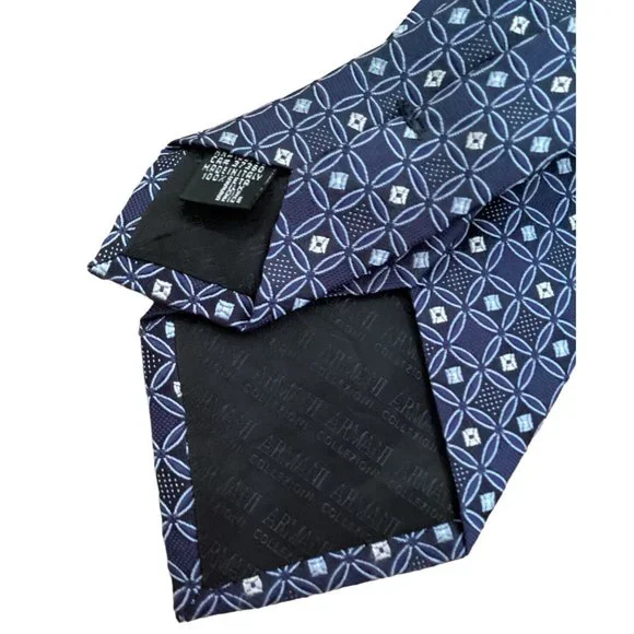 ARMANI COLLEZION Blue Geometric Silk Tie Made In Italy 60-3.1/4 EX COND